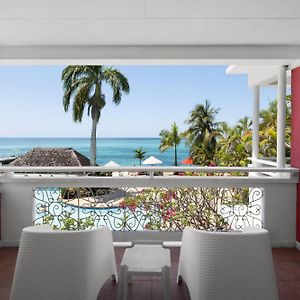 Grand Decameron Cornwall Beach, A Trademark All-Inclusive Resort